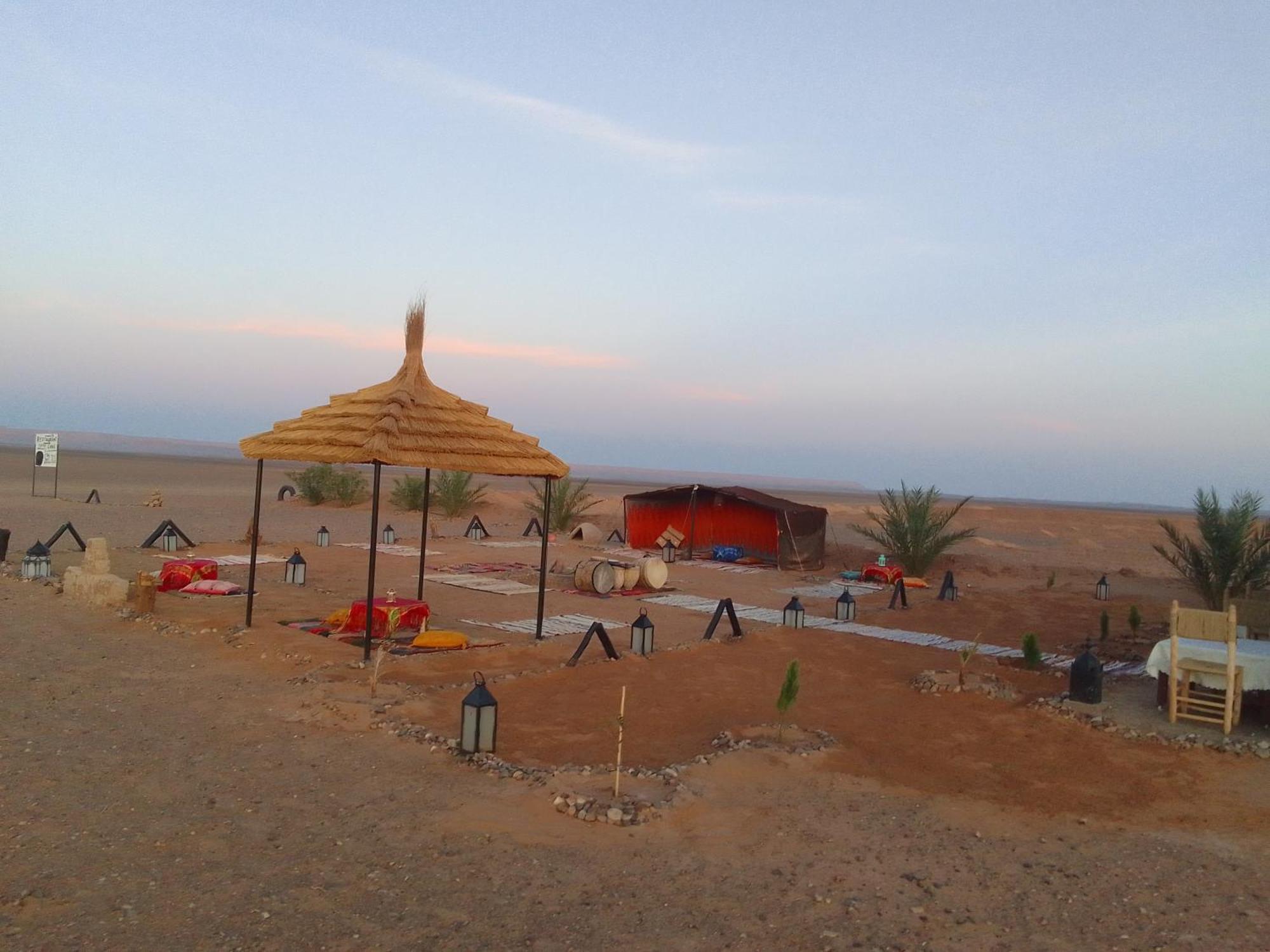 Отель Camp Familia Erg Chebbi Мерзуга Экстерьер фото