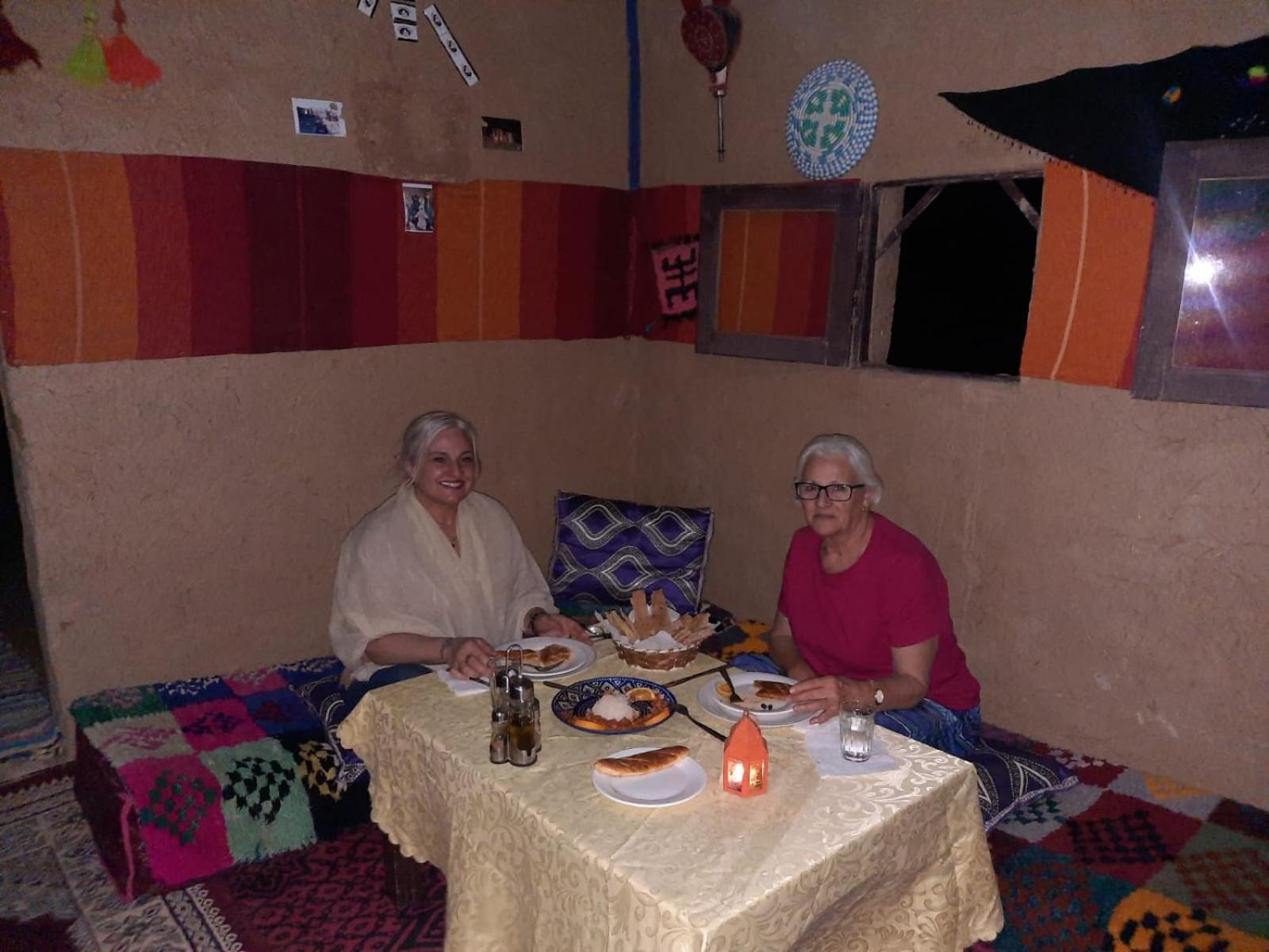 Отель Camp Familia Erg Chebbi Мерзуга Экстерьер фото