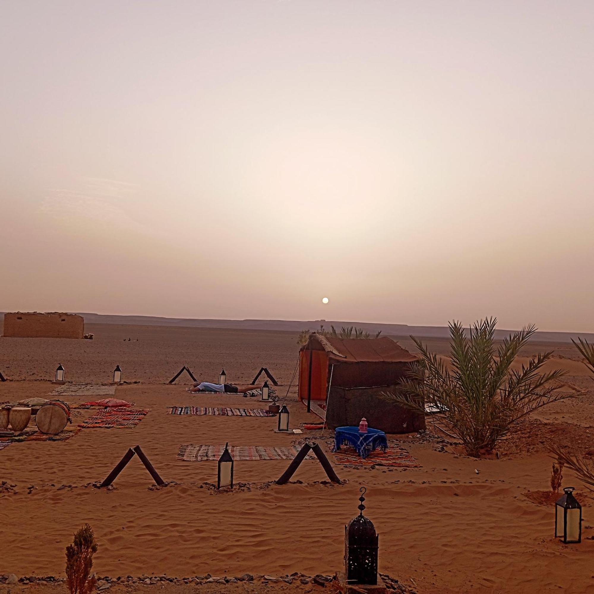 Отель Camp Familia Erg Chebbi Мерзуга Экстерьер фото