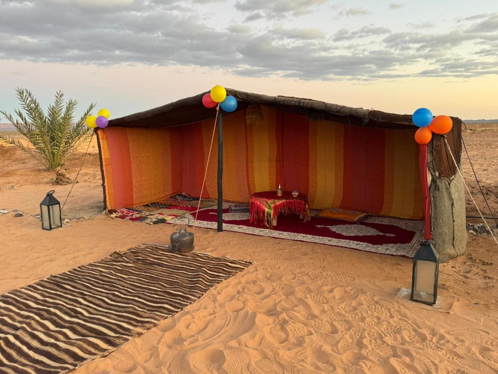 Отель Camp Familia Erg Chebbi Мерзуга Экстерьер фото