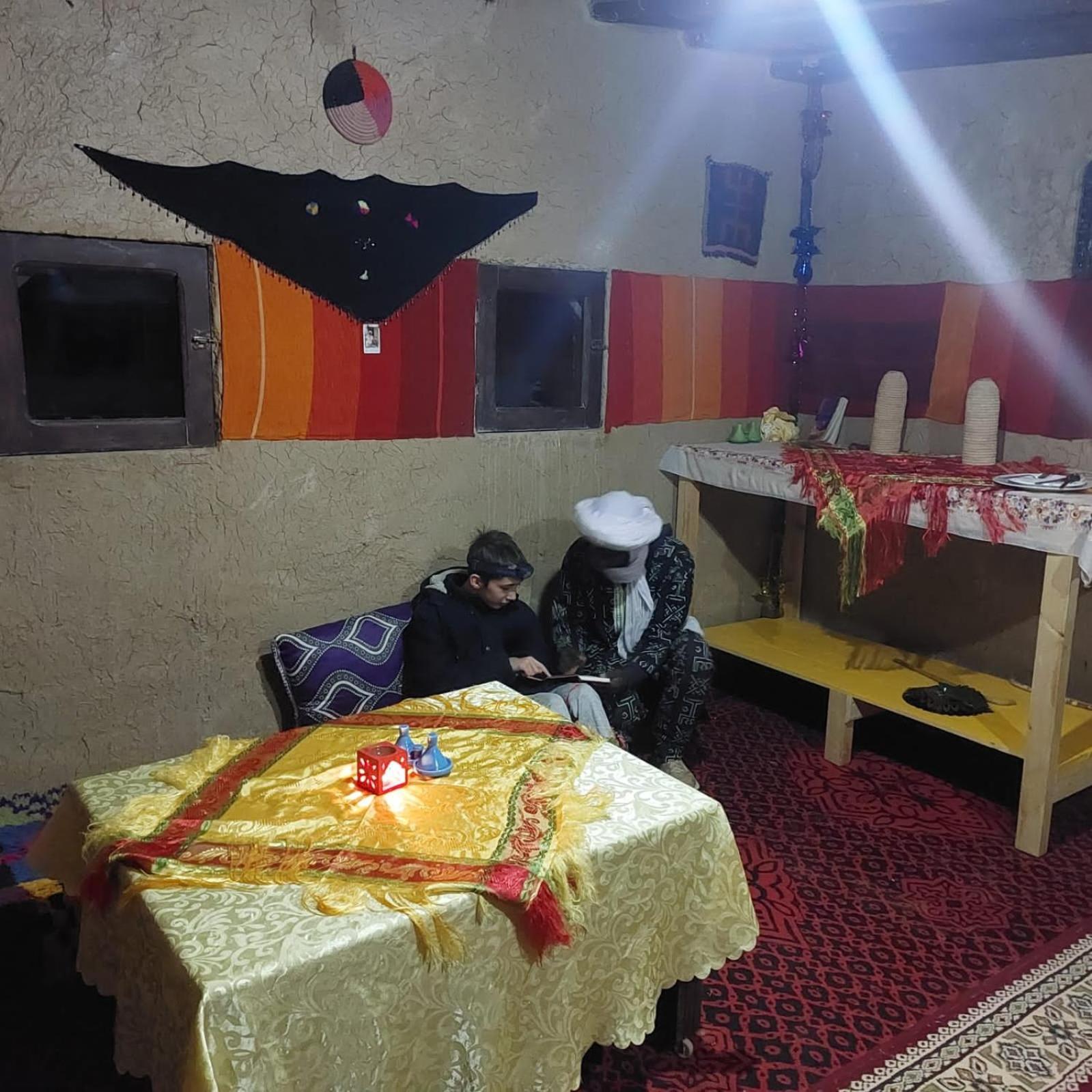 Отель Camp Familia Erg Chebbi Мерзуга Экстерьер фото